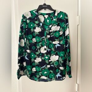 Merona Pretty Green Floral Long Sleeve V Neck Blouse Shirt. Size Medium